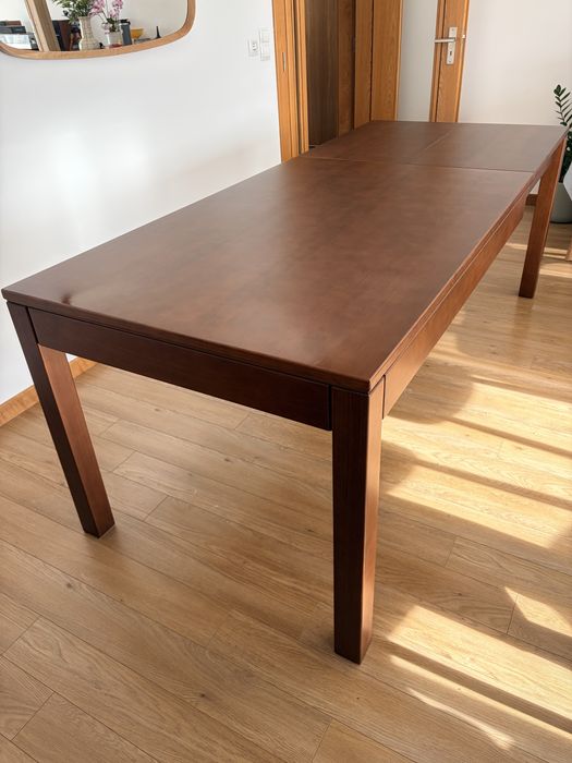 Mesa de jantar extensivel em madeira