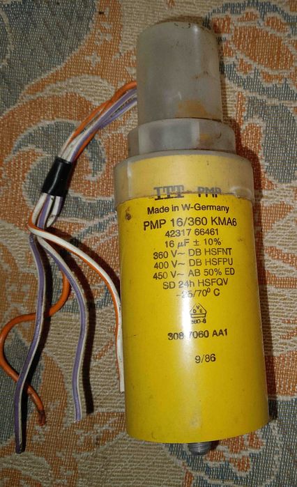 Конденсатор плівковий