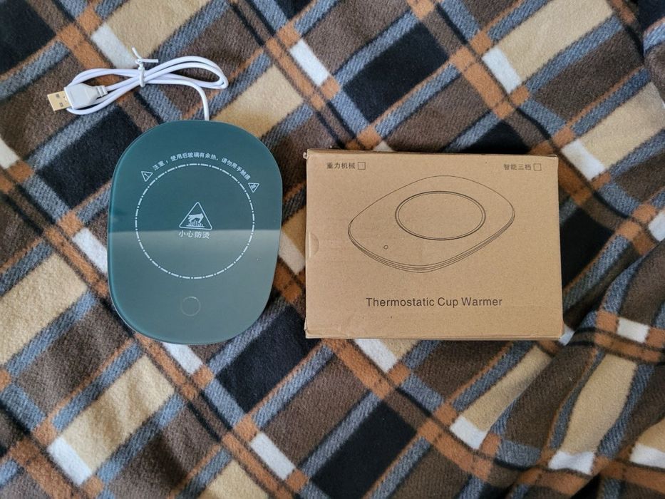 Підігрівач напоїв USB нагрівач чашок. Теплий чай в блекаут.