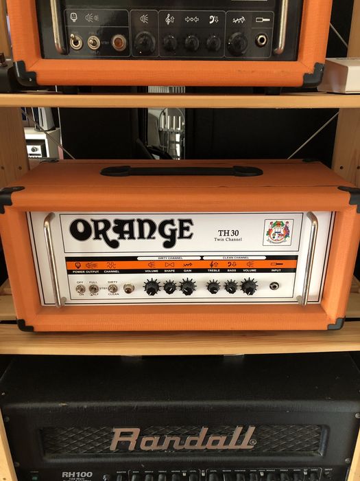 Orange TH30 com Flightcase e Pedal