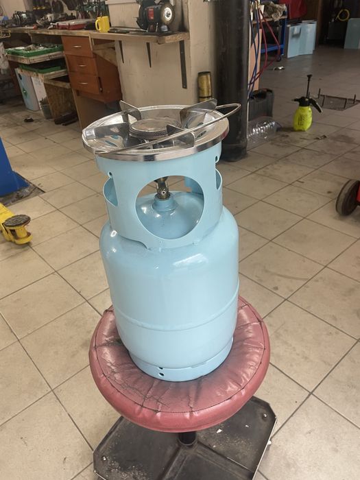 Газовый болон на 12л с краном  и клапаном безопасности вес  7,1кг