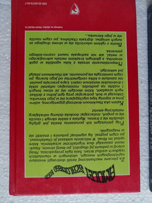Zaklęty miecz Amulet szalonego Boga Troje przeciw światu