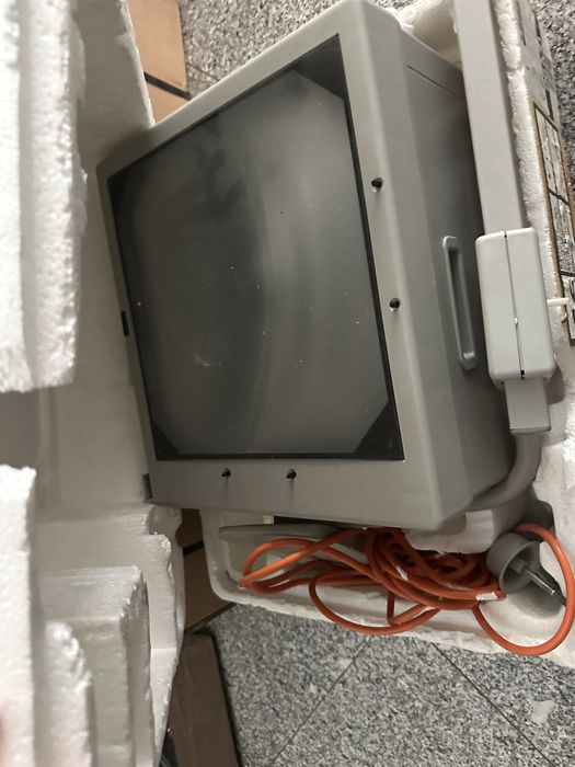 Retroprojetor antigo