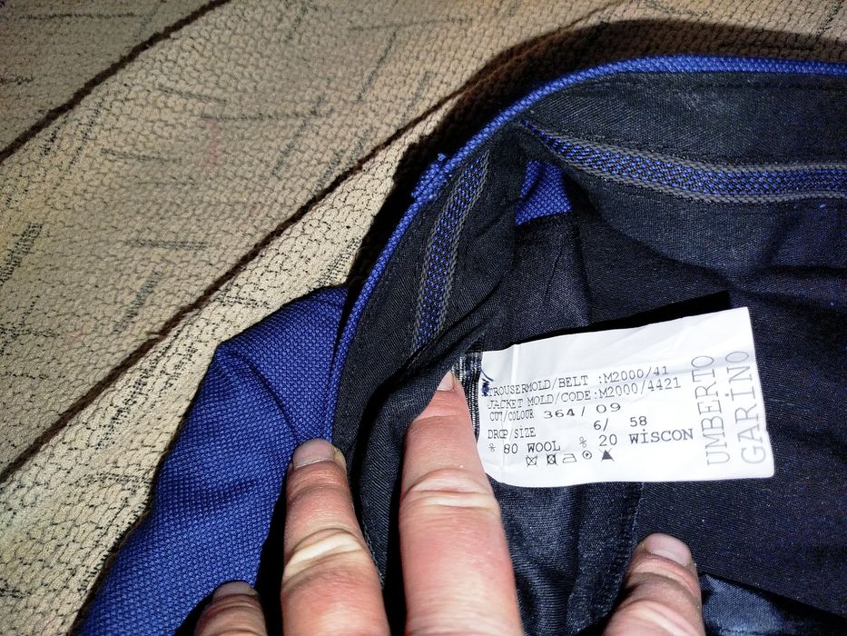 Весільний костюм