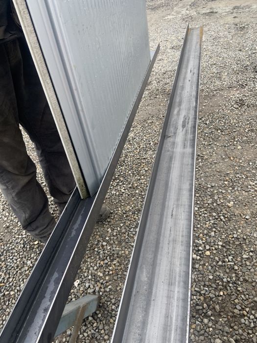 Ceownik 107 profil bramowy do Płyta Warstwowa 100mm do bramy