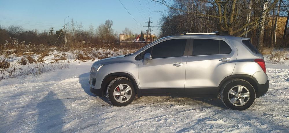 Chevrolet  Tracker джип 4х4 не дорого