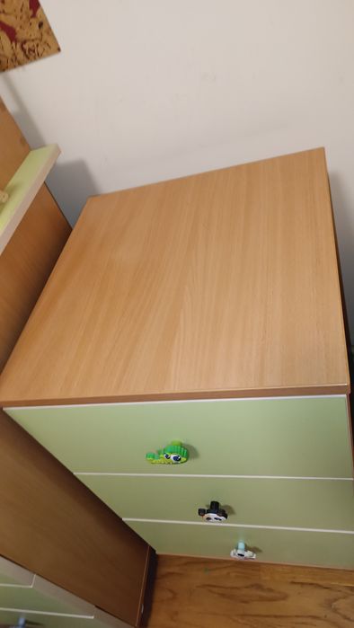 Стіл шкільний, кутовий стіл школяра стіл-парта