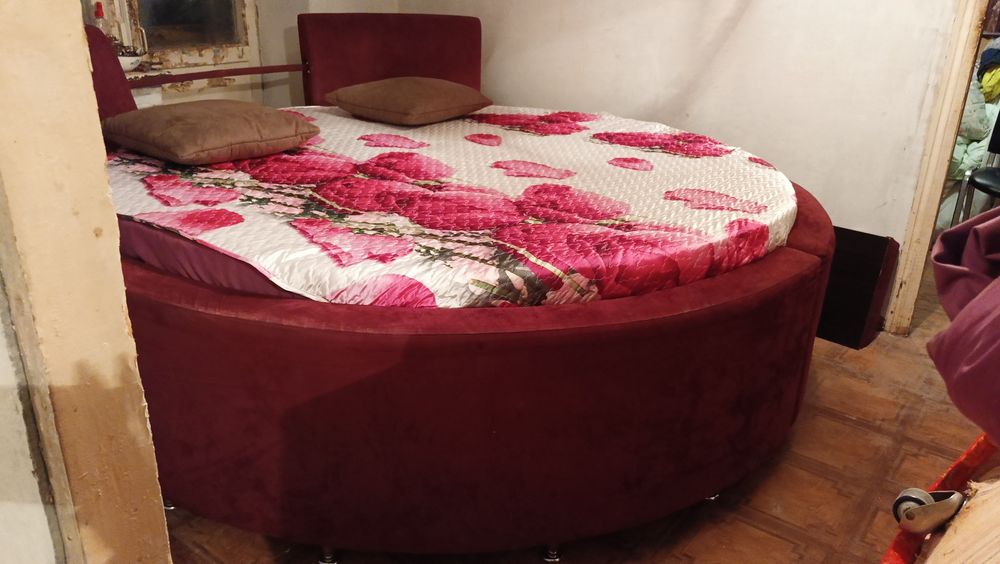 Продам мебель огромная круглая кровать фото   кровати