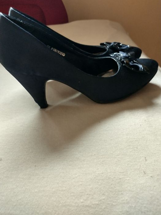 Buty na obcasie..