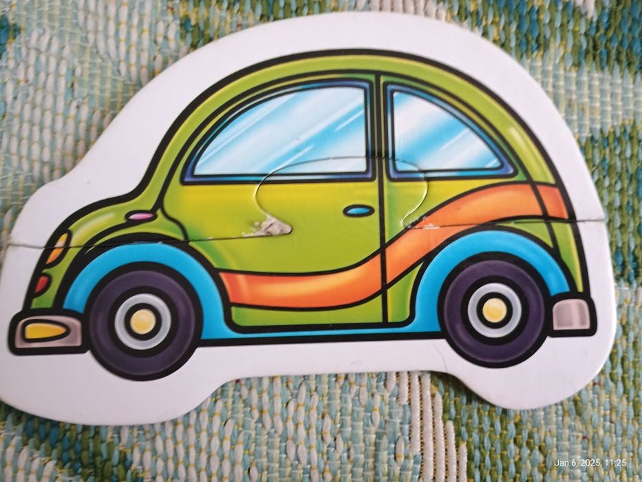 4 zestawy puzzli drewniane i kartonowe