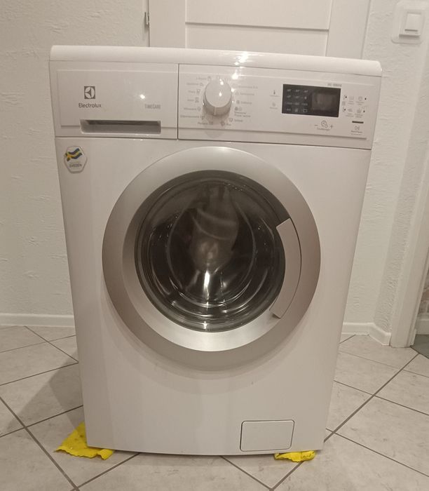 Pralka electrolux timecare 6kg 1000rpm