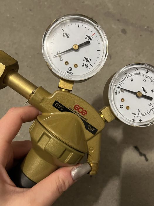 Reduktor butlowy do 300 bar