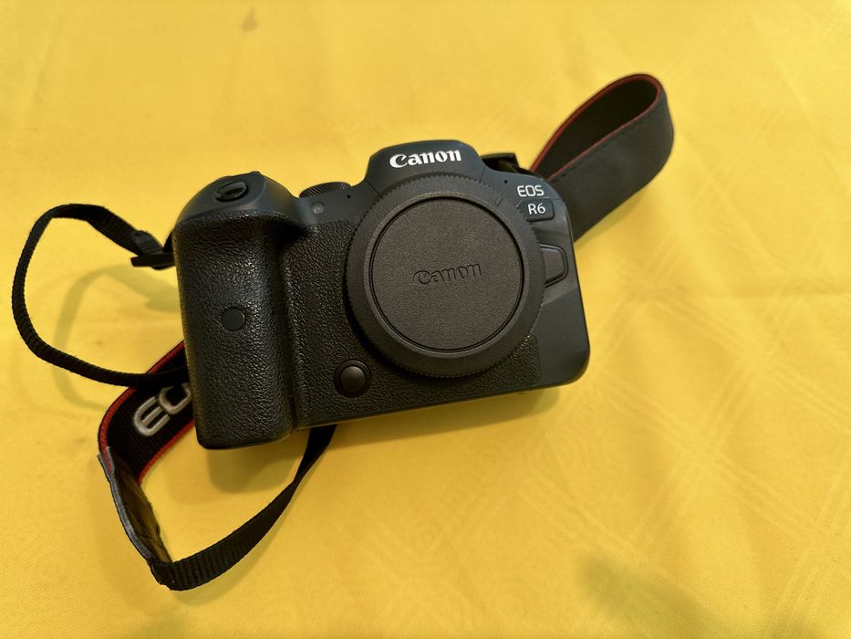 Canon R6 com caixa original
