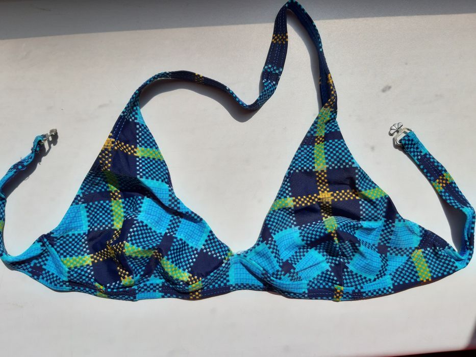 Голубой купальник в отличном состоянии.