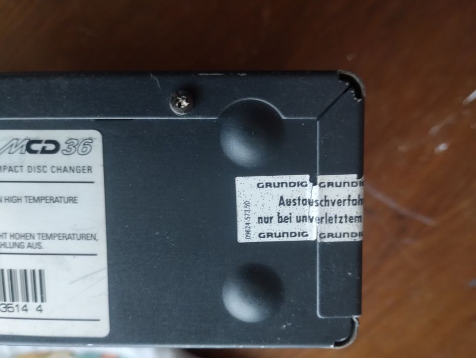 Caixa 6 CDs Grundig MCD 36