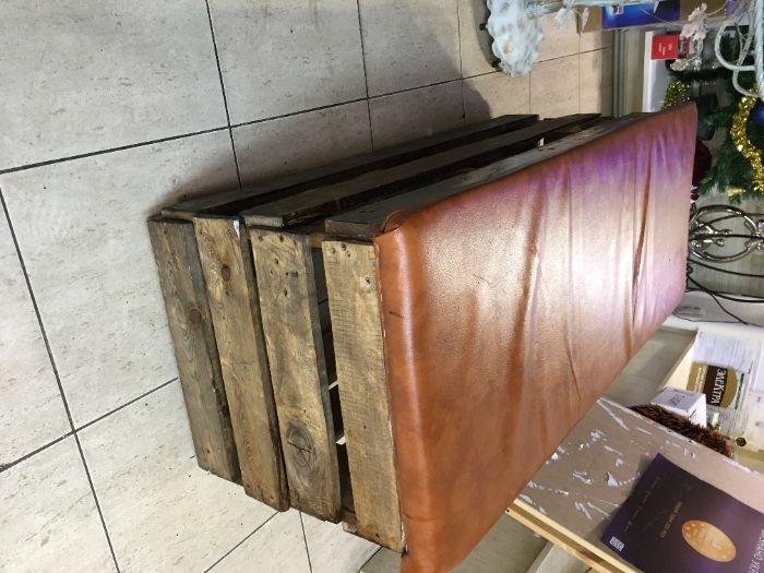 Продам пуфы из дерева для кафе, дома, дачи. / табурет, стул