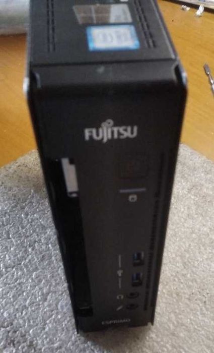 Компьютер Fujitsu Esprimo Q556/2