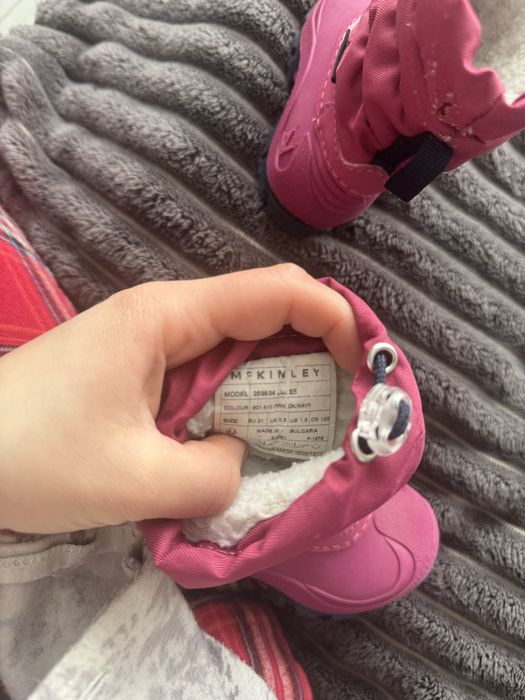 Чоботи для дівчинки