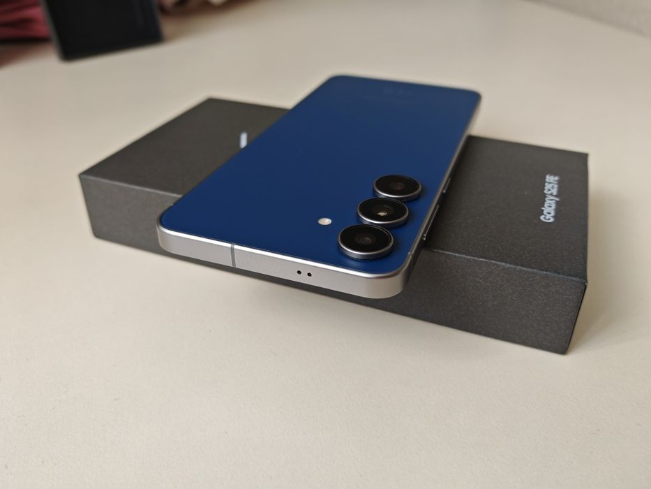 Samsung S25 fe  8/128 gb Як Новий