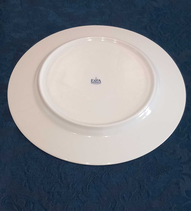 Serviço Ema- Vista Alegre com 48 peças, novo