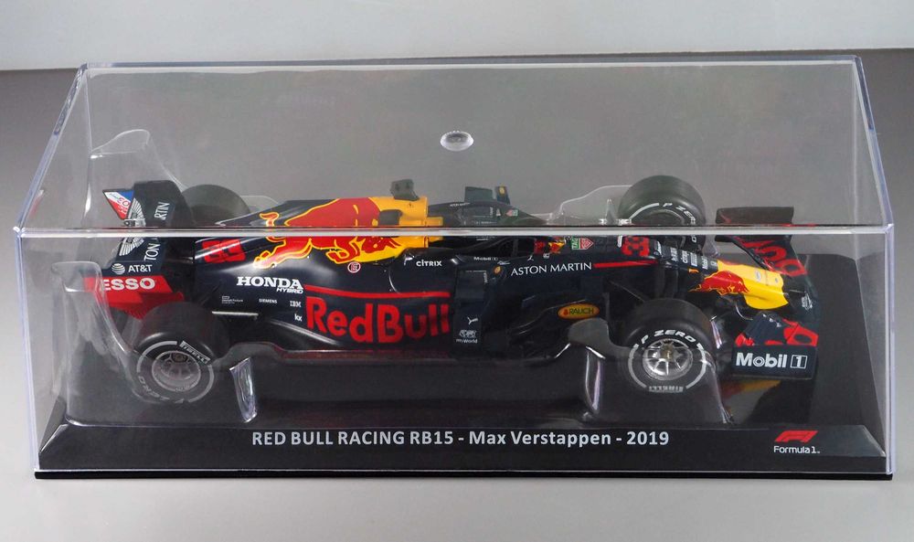 Miniatura Automóvel Formula 1 - Max Verstappen - Escala 1:24 de alta qualidade