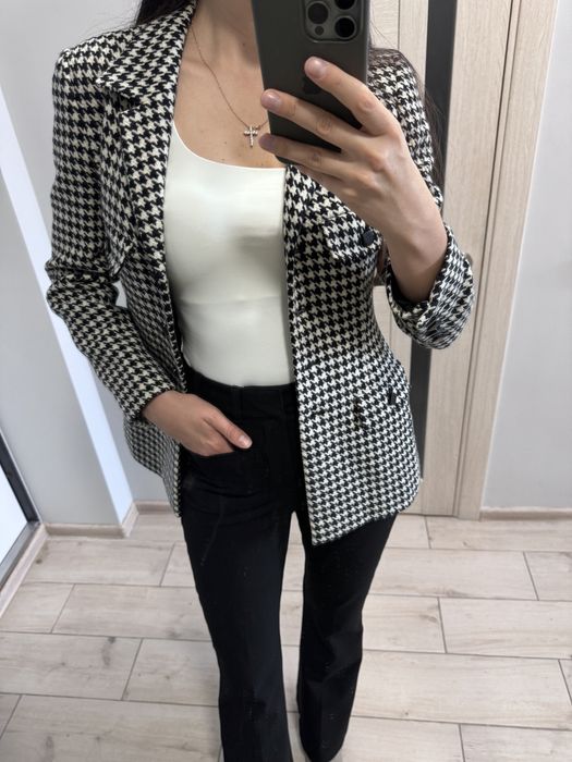 Жакет ,блейзер  силуетний