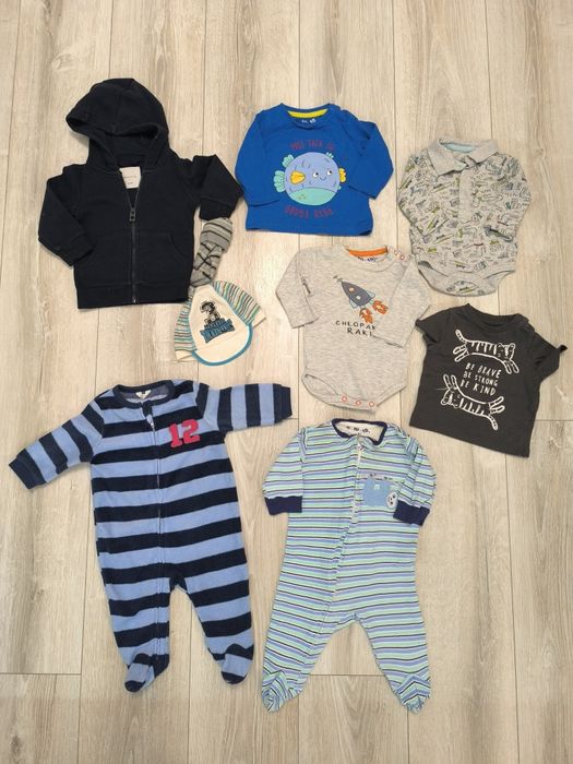 Ubranka dla chłopca i zabawki 56/62 pajacyki i inne