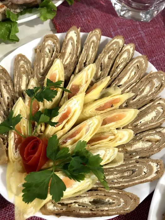 Виїзна кухня,корпоративи,ювілеї, кейтеринг,поминальні обіди.