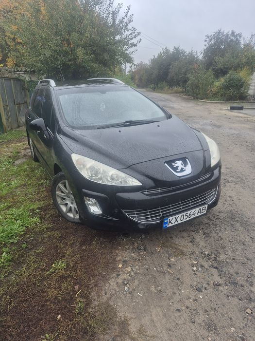 авто  Peugeot 308