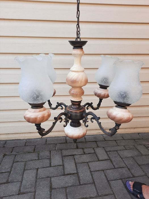 Люстра  4 лампы фарфоровая