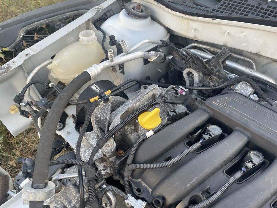 Двигун Renault Duster  1.6 Бензин 16V K4M. В наявності .