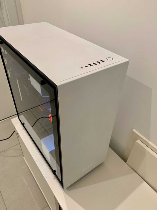 Wydajny Komputer Gamingowy / i7-9700K /  RTX 2080 OC / 32GB / SSD 240