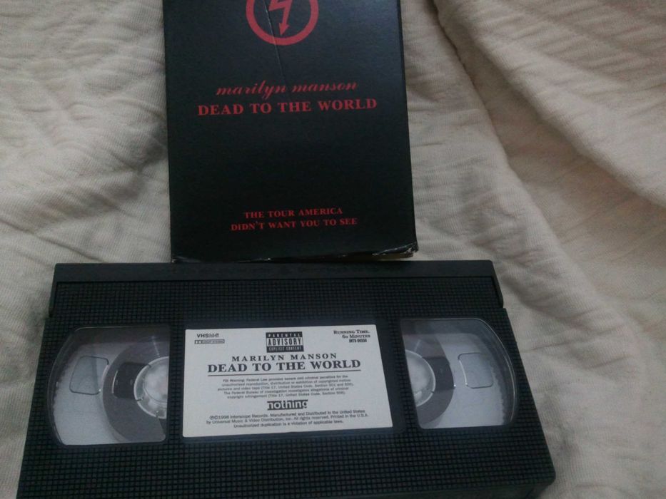 Marilyn Manson - Dead To The World Live (VHS)