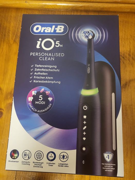 Зубна щітка OralB iO5n