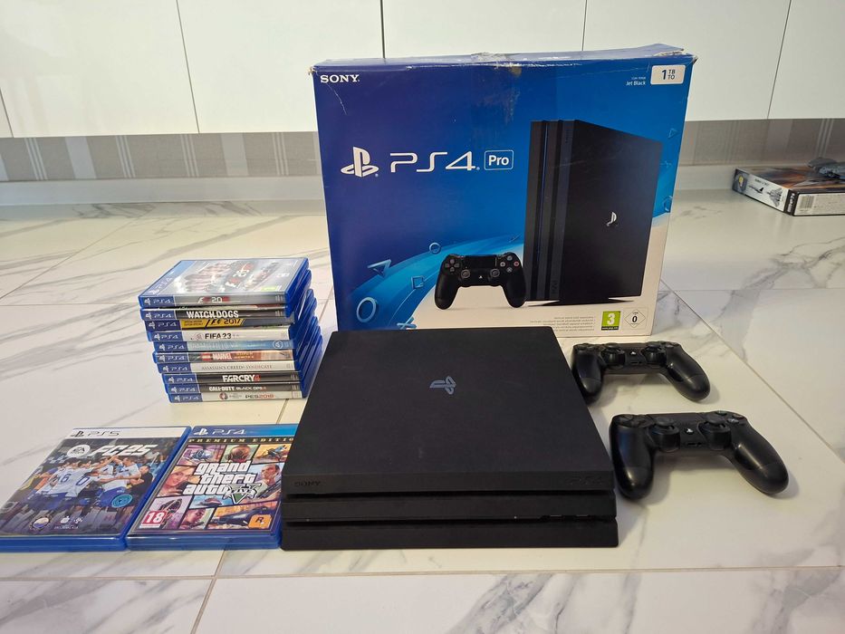 PlayStation 4 PRO 2 pady GTA 5 EAFC 25 PS4