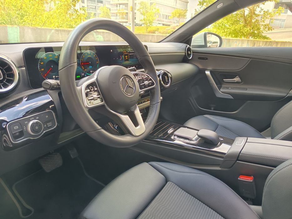 Mercedes CLA250e SB - Teto Panorâmico