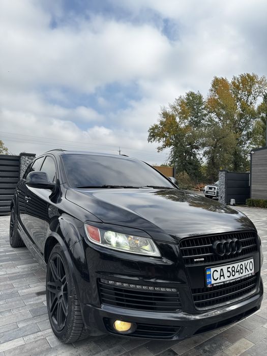 Продам AUDI Q7 S-Line