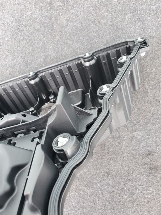 Поддон масляный піддон масляний OM651 W212 E212 W204 C204 Mercedes