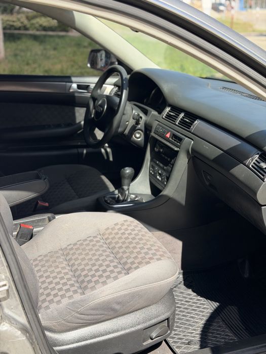 Продам Audi A6С5 1.9 TDI