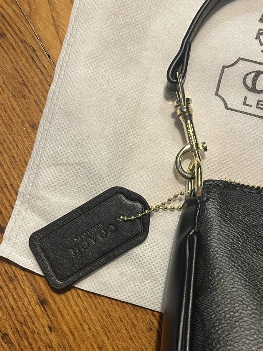 Mala Coach nova