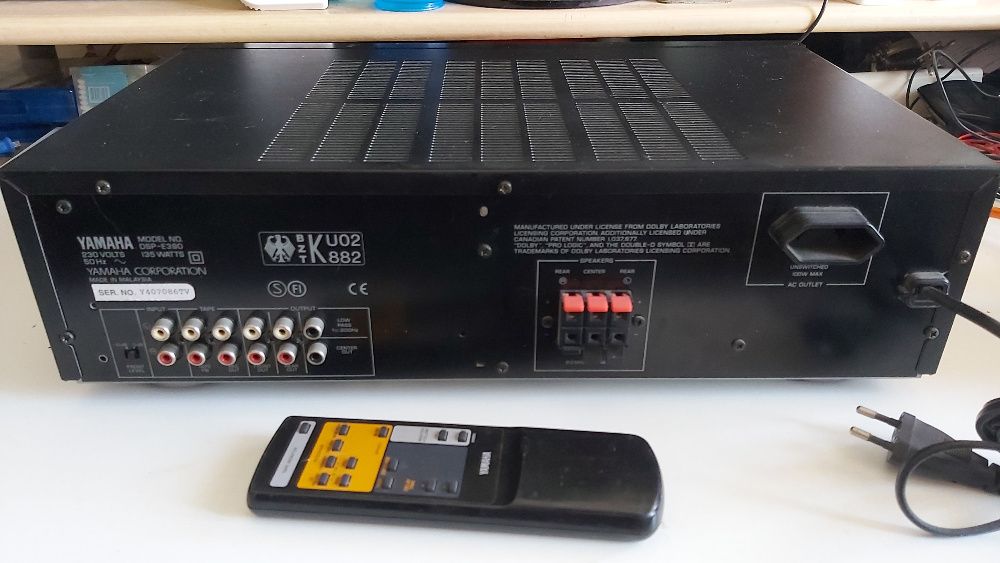 YAMAHA DSP-E390 - Digital Sound Field Processor64283964857730124