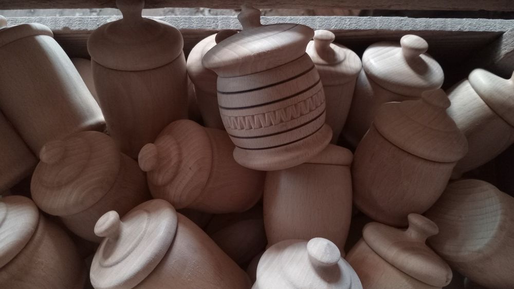 Вироби з дерва .