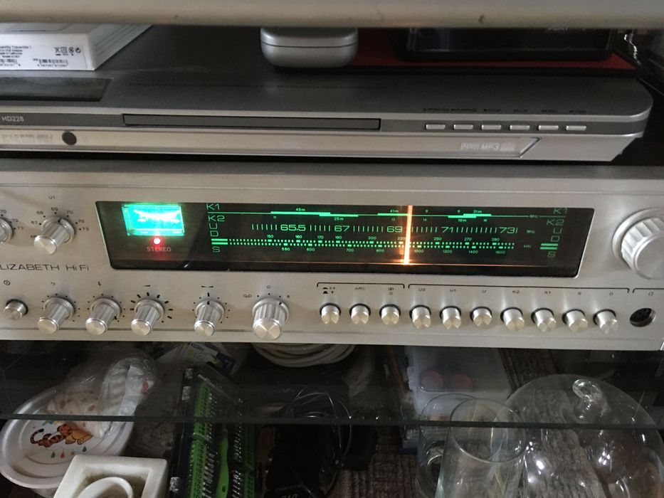 Amplituner Elizabeth Stereo Hi Fi z Kolumnami