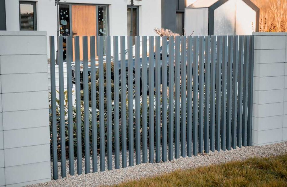 Ogrodzenie grzebieniowe płot nowoczesne ogrodzenie palisada pionowa