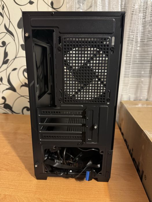 Корпус пк Gamedias Aura (акваріум +3 argb вентилятора(