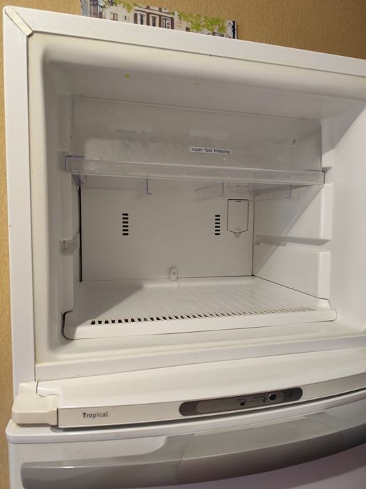 Холодильник Whirlpool б/у