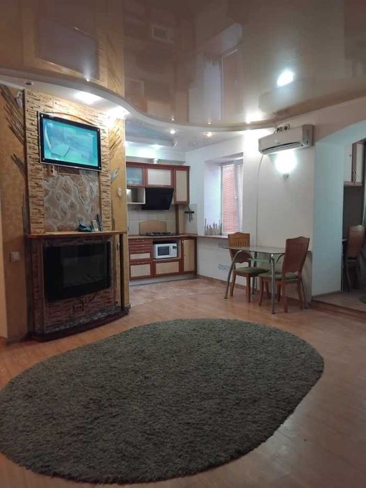 Аренда 2к квартиры ц. Рынок (старый ж/д)