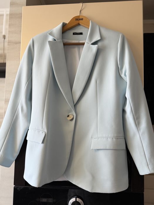 Стильний небесно-блакитний брючний костюм (піджак + штани)