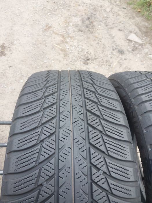 Opony zimowe 225.50.17 Bridgestone