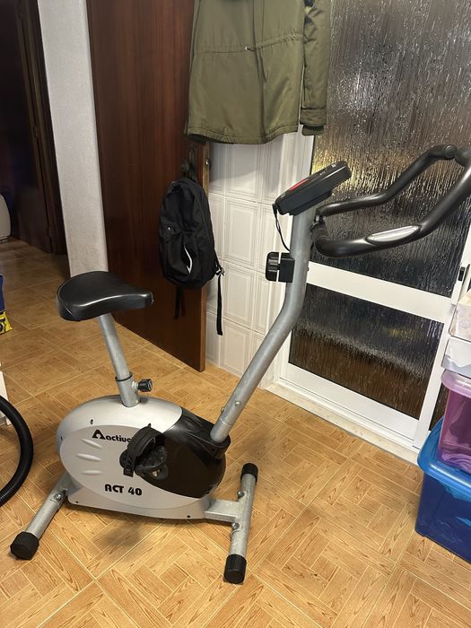 Elitica e bicicleta64575409415170124